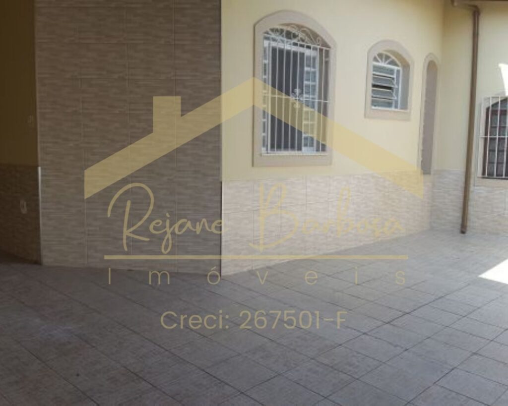 Apresentamos uma excelente oportunidade de negócio para quem busca conforto, espaço e praticidade. Esta casa localizada no bairro Bela Vista I, na cidade de Guaratinguetá, oferece: 🏠 180 m² de construção bem planejada 🛏 4 dormitórios, incluindo uma suíte espaçosa 🚗 Garagem para 3 carros ✔ Infraestrutura completa com todos os serviços públicos 📍 Ótima localização com acesso fácil e estratégico, perfeita para sua rotina. ✅ Documentação regularizada, pronta para financiamento ou transferência. Não perca a chance de viver com qualidade e segurança em um dos melhores bairros da cidade. Agende sua visita agora mesmo e descubra o lugar ideal para sua família!