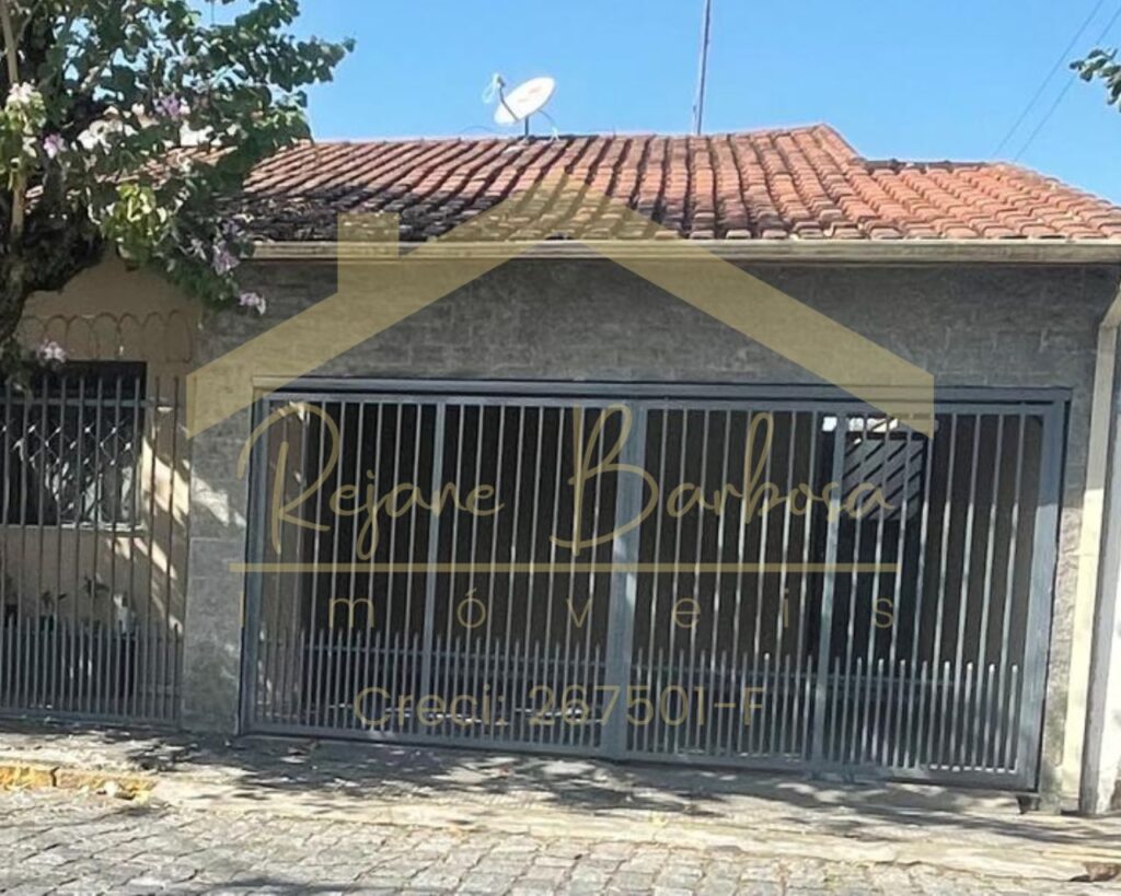 Casa à venda no centro de Lorena: Ideal para morar ou investir! Deseja um imóvel com localização estratégica e alta rentabilidade? Essa casa no centro de Lorena é perfeita para você! Com 155m², 3 dormitórios e garagem para 2 carros, essa propriedade é ideal para transformar em consultórios, escritórios ou clínicas. A localização privilegiada, próxima à Unisal, Instituto Santa Rosa, Unifatea, hospitais, supermercados e demais serviços, garante um fluxo constante de pessoas e alta procura por imóveis na região. Documentação em dia, pronto para morar ou investir! Agende uma visita e encante-se com essa oportunidade! Não perca essa chance de investir em um imóvel com alta valorização! Entre em contato conosco e saiba mais!