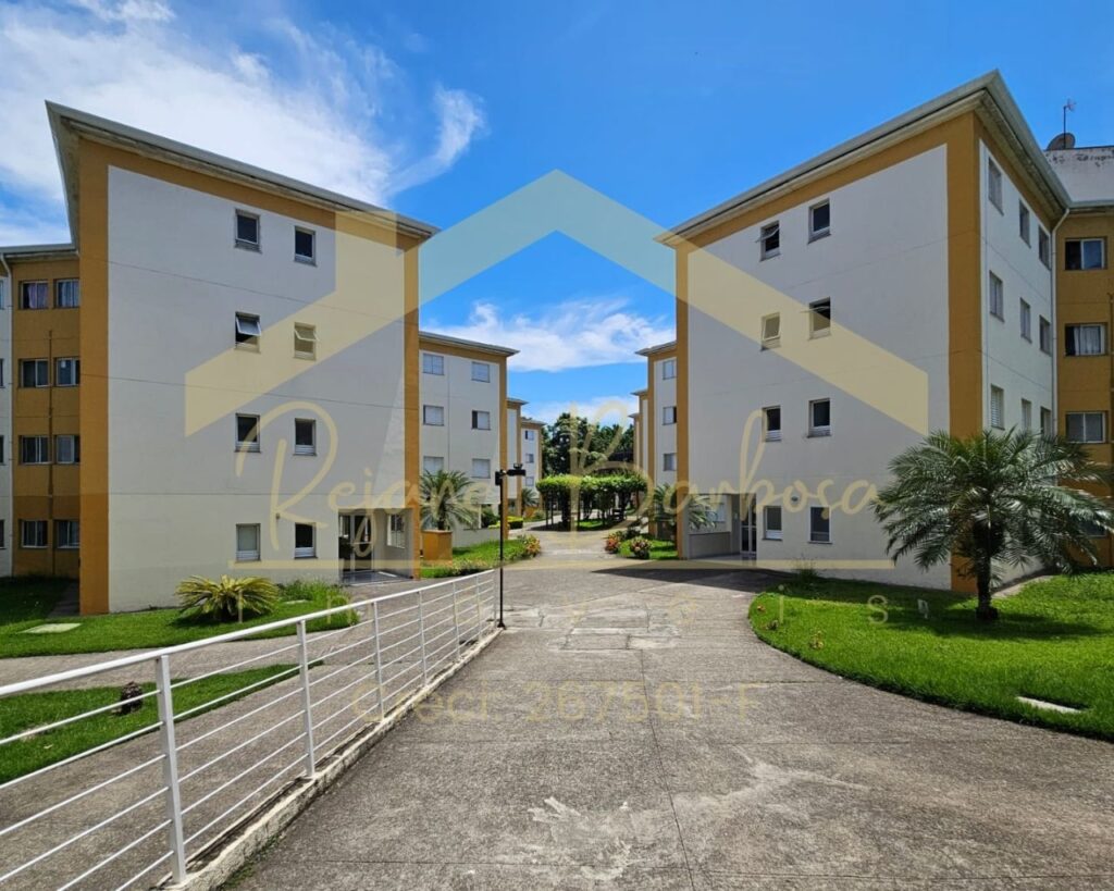 Apartamento Térreo no Condomínio Campo Belo no São Dimas Conforto, Exclusividade e Valorização! More com conforto e segurança em Guaratinguetá. Um condomínio fechado com segurança, para morar e viver bem. Apenas 6 torres, com estacionamento e área de lazer. Apresentamos uma oportunidade para morar ou investir em Guaratinguetá. Este apartamento esta pronto transferir, está localizado no bairro São Dimas, com uma estrutura perfeita para sua família ou negócio. 🏠 Área privativa de 45m² bem planejados 🛏 2 dormitórios aconchegantes 🚗 Garagem para 1 carro ✔ Infraestrutura completa com todos os serviços públicos Apartamento Condomínio Campo Belo: Um espaço projetado para proporcionar segurança, conforto e diversão para toda a família. 📍 Localização estratégica em um dos bairros mais valorizados de Guaratinguetá: ✅ Documentação regularizada, pronta para financiamento ou transferência. Invista em qualidade de vida e valorização imobiliária! Não perca a chance de morar ou investir no bairro que reúne comodidade, exclusividade e praticidade. Agende sua visita agora mesmo!